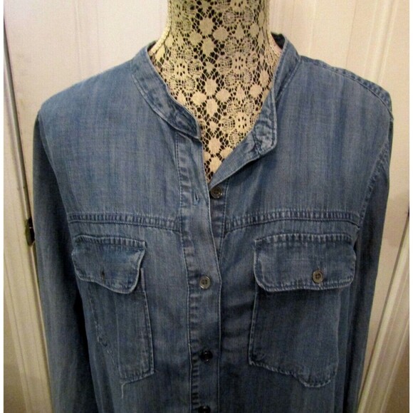 Velvet Heart Shirt NWT Blue Denim Blouse Button Front Womens Size L - Picture 2 of 7